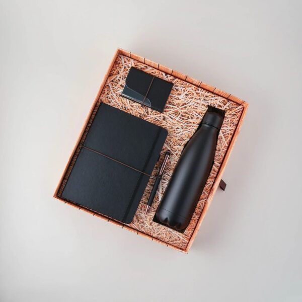 Corporate Gift Set 4-in-1 Men's Leather Notebook Water Bottle Card Holder Pen Premium Gift Set (Copy)